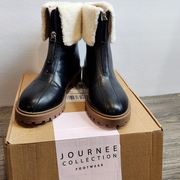 Journee Collection Fynn Tru Comfort Zip Women's Ankle Boots Soft sherpa trim-New - Picture 1 of 9